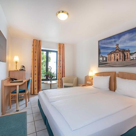 Uno Hotel Posthof ザールルイ エクステリア 写真