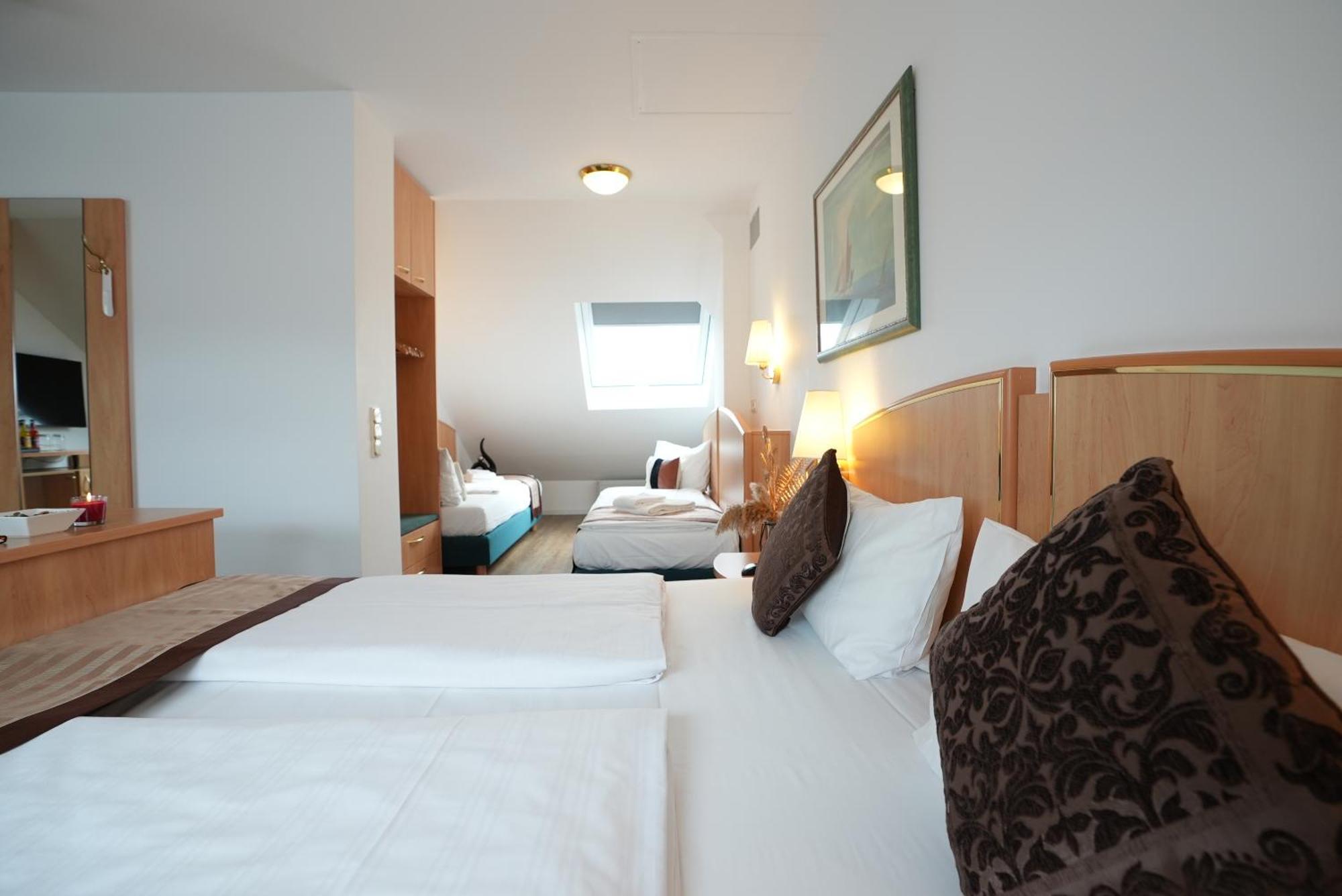 Uno Hotel Posthof ザールルイ エクステリア 写真