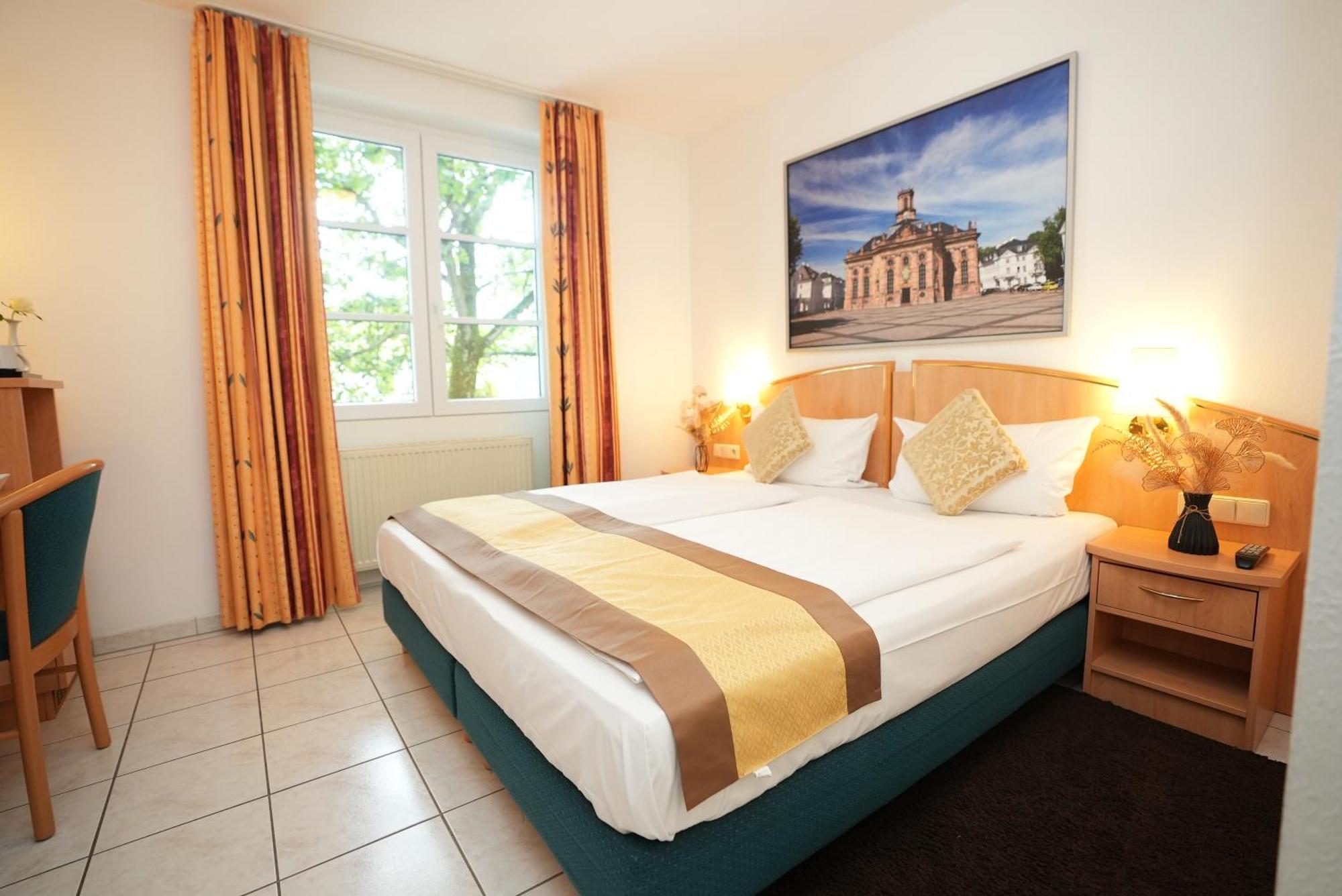 Uno Hotel Posthof ザールルイ エクステリア 写真
