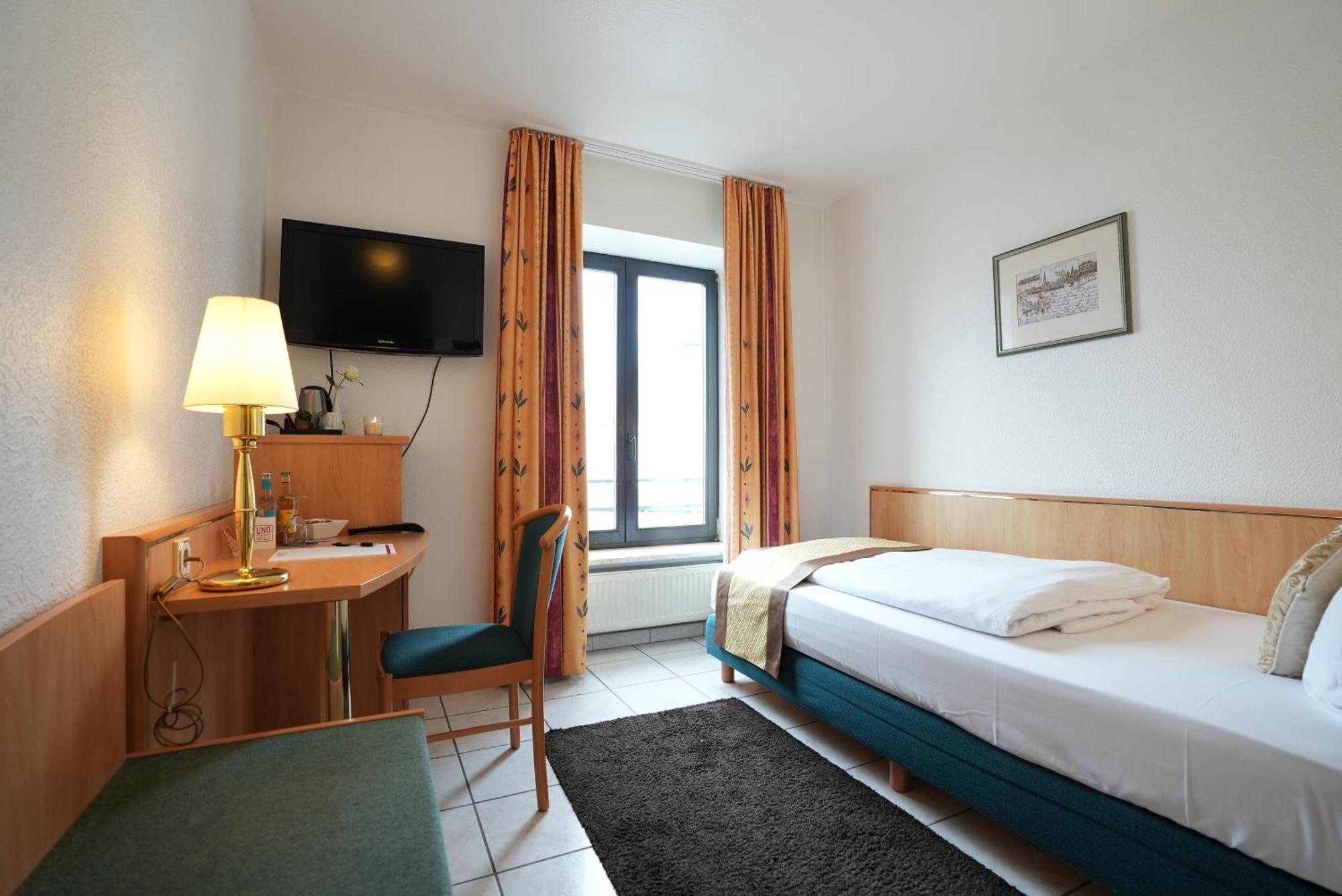 Uno Hotel Posthof ザールルイ エクステリア 写真